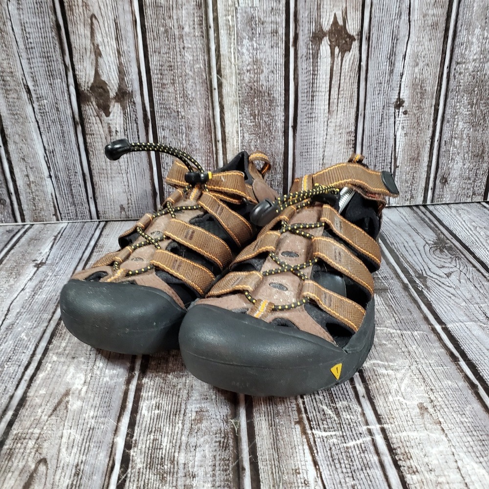 Keen Big Kid Newport H2 Sandal Brown Waterproof Hiking Shoes Unisex Size 6